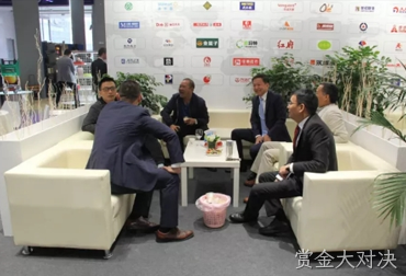 赏金大对决与您“光”耀前行，照靓零售新体验！